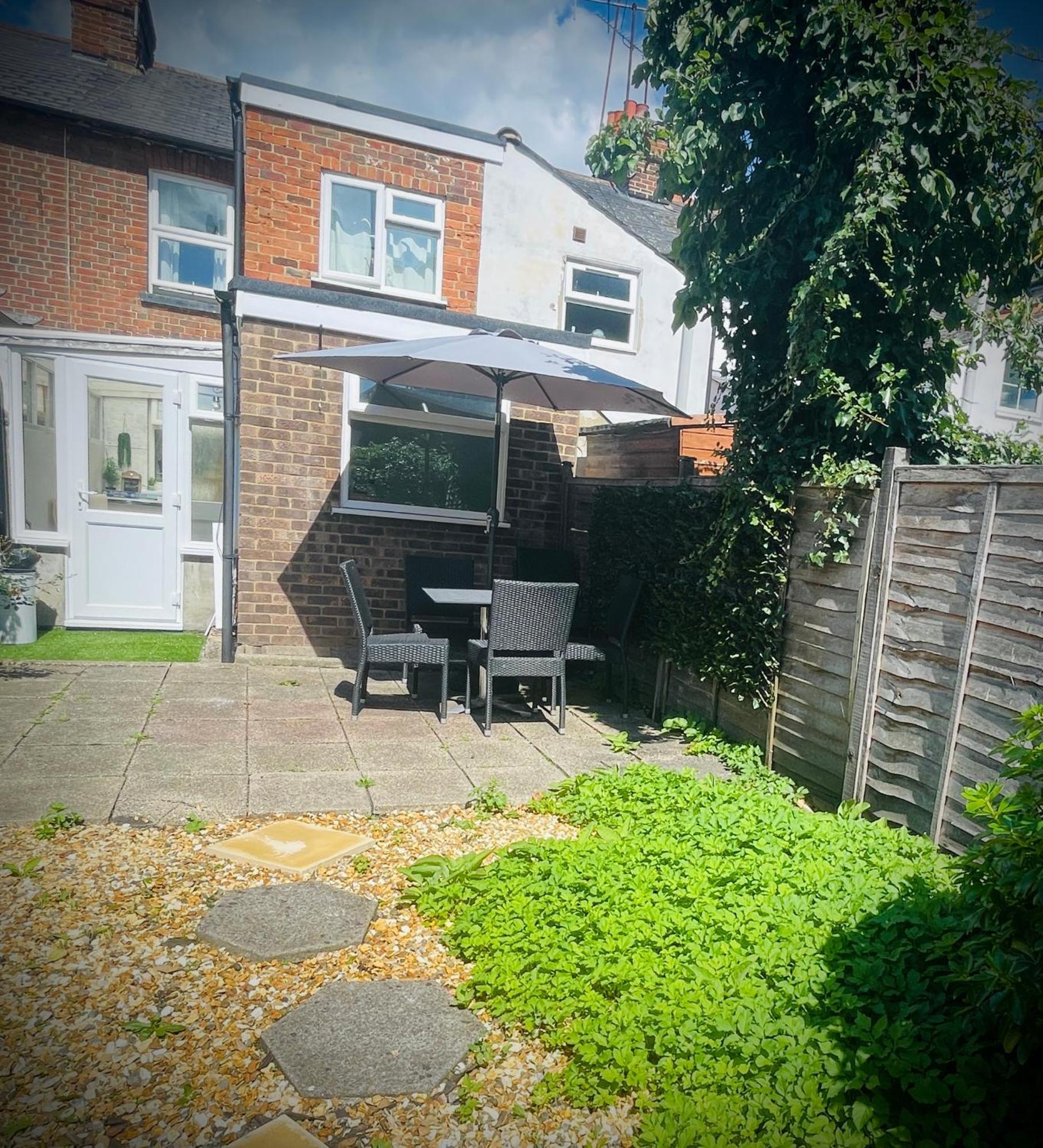Exclusive Offers L Last-Minute Specials L Parking Free L Double Bed House L Uk L Gaming Room L Komfy 3 Bedroom Cottage With Riverview L Perfect For Short Or Long Stays Reading Buitenkant foto